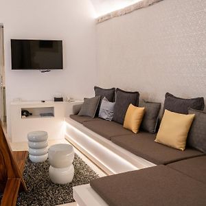One-Bedroom Apartment CEYLON